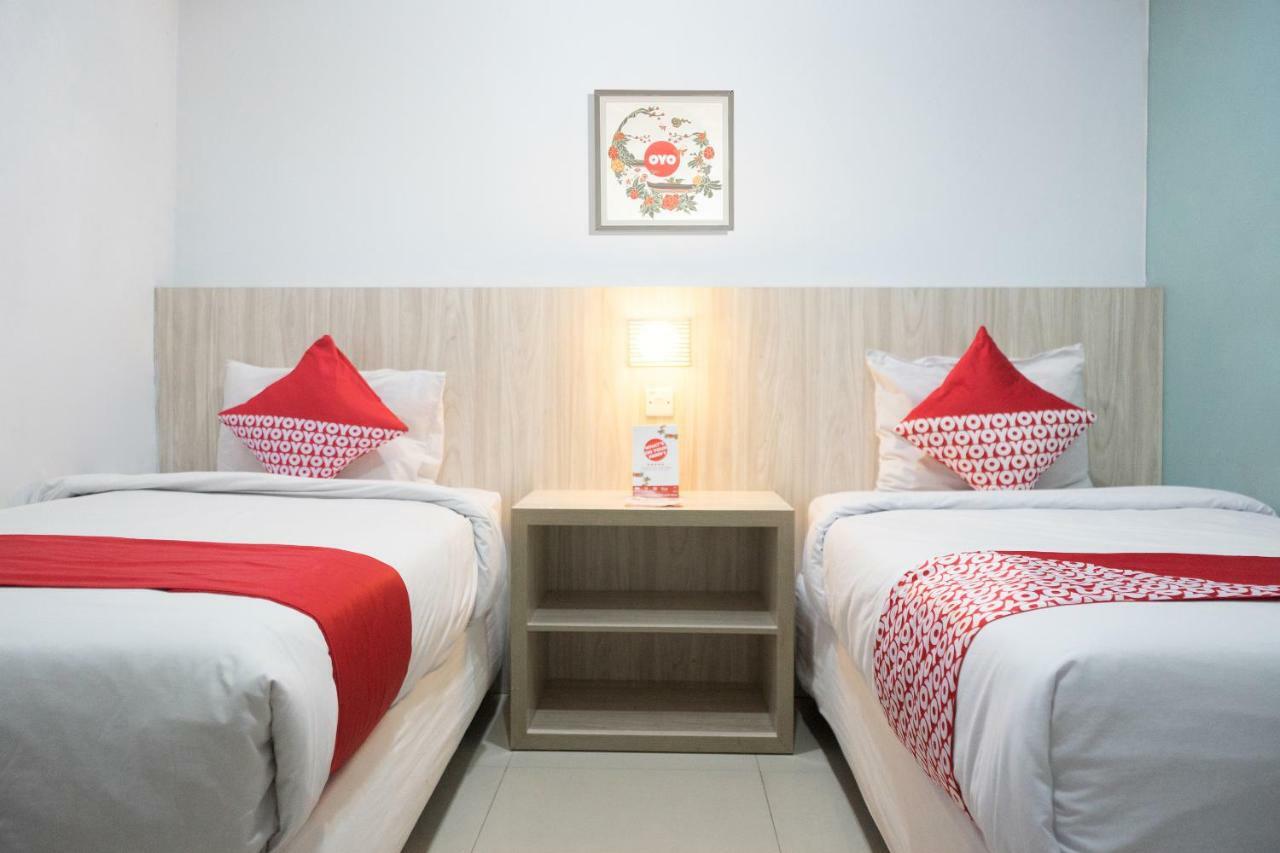 Oyo 1253 Hotel Wisata Jambi Экстерьер фото