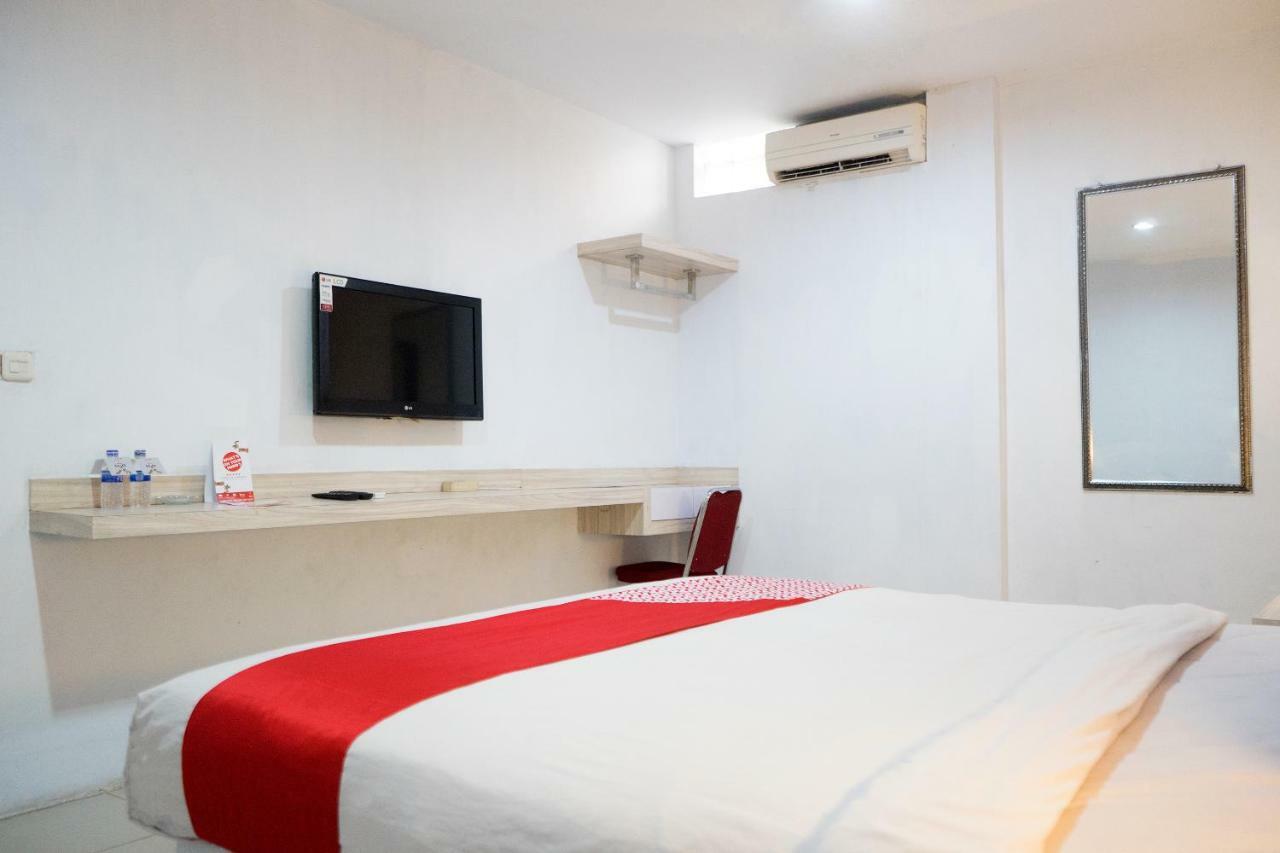 Oyo 1253 Hotel Wisata Jambi Экстерьер фото