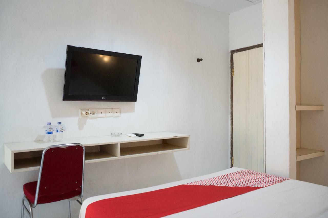 Oyo 1253 Hotel Wisata Jambi Экстерьер фото